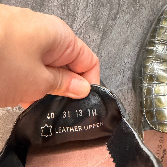 Eric Michael Green Croc-Embossed Loafers - Picture 2 of 5